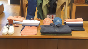 Photo n°3 de Vêtements Homme - Clermont-Ferrand Galeries Lafayette - Balibaris à Clermont-Ferrand (Magasin de t-shirts)