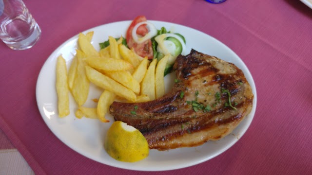 MEZE Taverna Restaurant