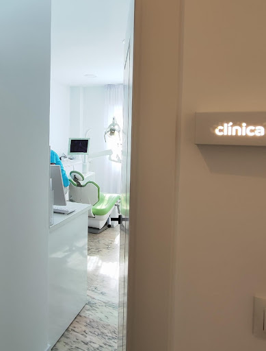 Clinica Dental Ana Cano - Thumbnail