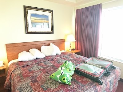Photos of Mackinaw Beach & Bay Inn & Suites