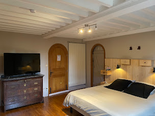 Photo n°34 de Chez-Sixtine (chambres d'hôtes) à Albon (Location d'appartement de vacances)