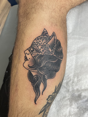 Heures d'ouverture de Niko Bushman - La Rochelle Tatouage