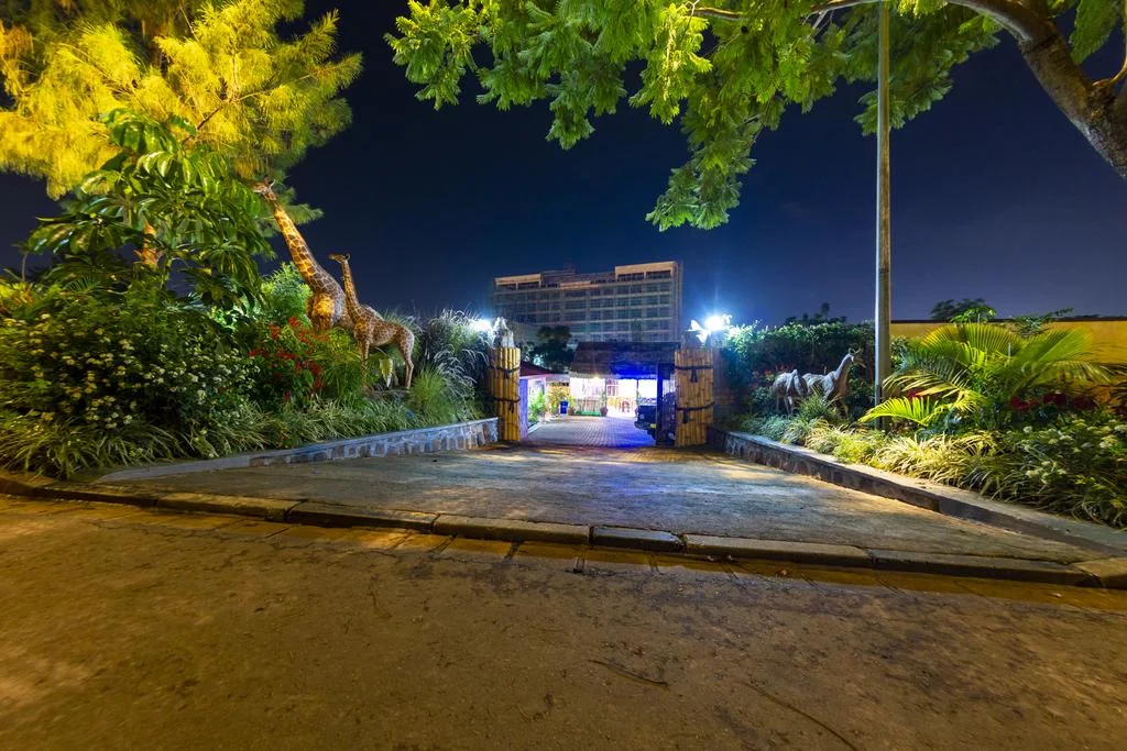B.Maurice Guest House