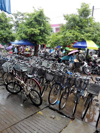 Photos of Taik Kyi Myoma Market