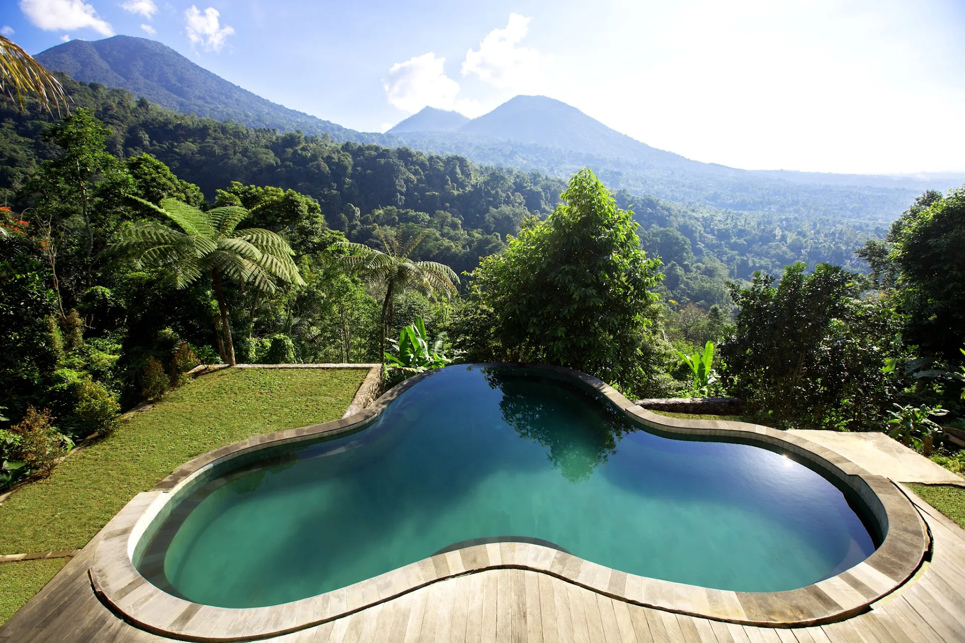 Mountains Side Villa
