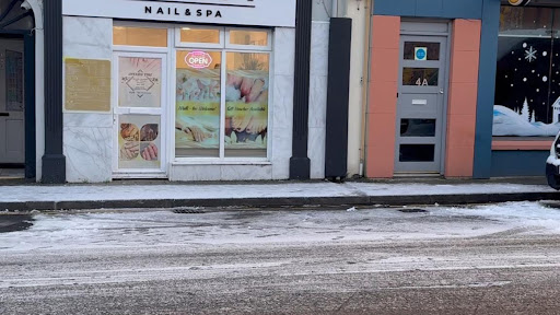 Glossy Nails & Spa Derry