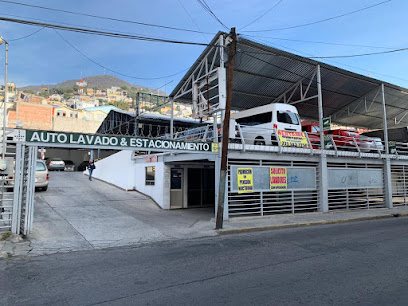 Estacionamiento Abasolo