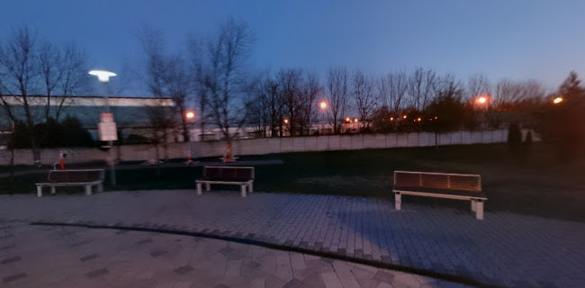 Nyitvatartás: Tiszaújvárosi Gyógy- és Strandfürdő****