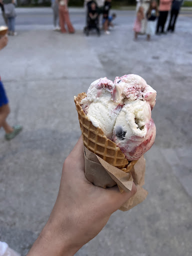 Blue Mountain Beach Creamery - Thumbnail
