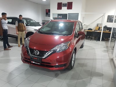 Photos of NISSAN LEON T. CORZO