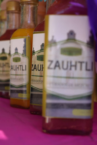 Curados de Mezcal Zahutli - Thumbnail