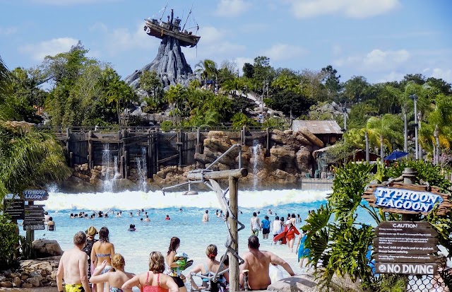 Typhoon Lagoon Surf Pool