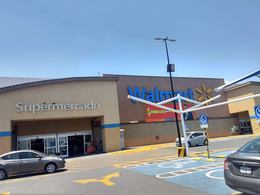 Av Eloy Cavazos 2051 Parking - Thumbnail