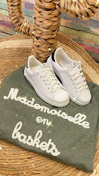 Photo n°10 de Kokomo🌴🌺 à Saintes-Maries-de-la-Mer (Magasin de chaussures)