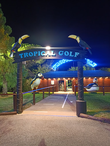 Tropical Golf - Thumbnail