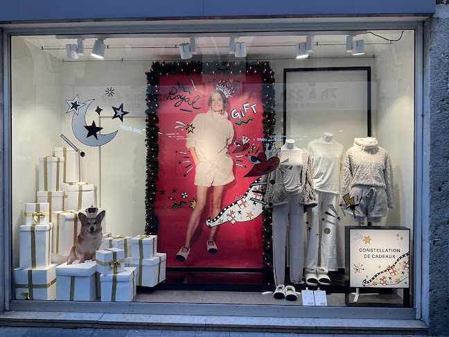 Etam Lingerie - Magasin de vêtements
