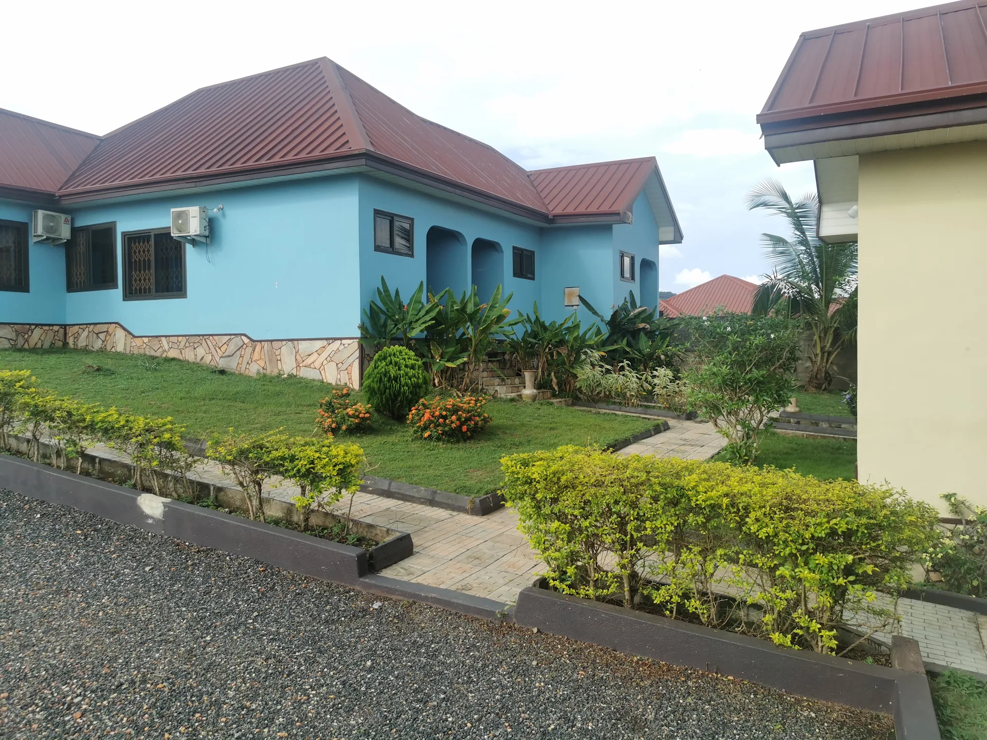 Hope Village Hotel