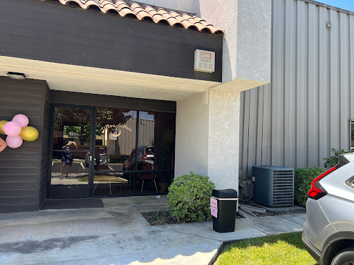 Ulloa Cellars - Visual