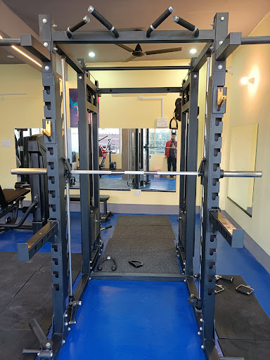 The Muscle Factory - Unisex gym