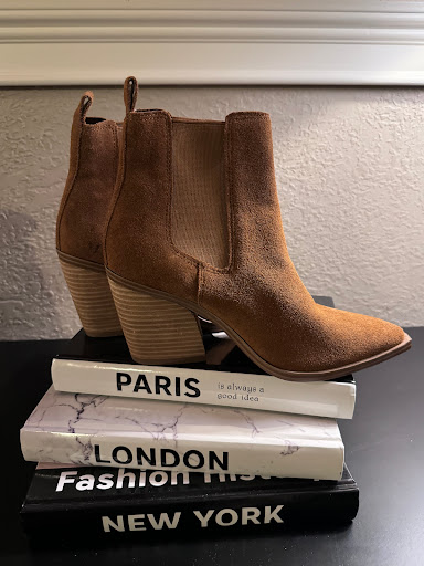 Embellish Chic - Visual