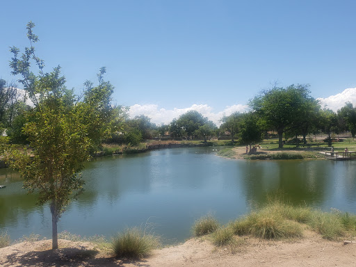 Spring River Zoo - Visual