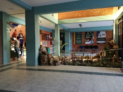 Photos of University of Aquino Bolivia