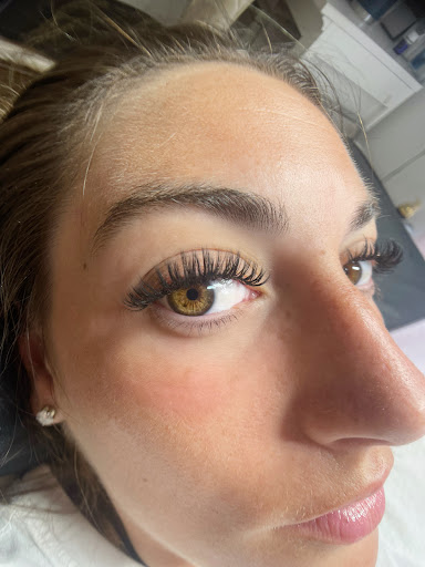 Effortless Beauty - Thumbnail