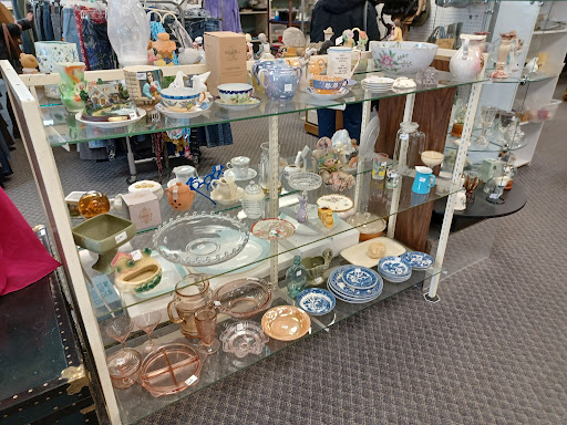 Dime & Dollar Thrift Store - Thumbnail