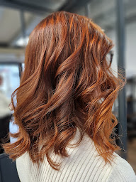 Photo n°24 de Crepage de chignon à Mareuil-sur-Lay-Dissais (Magasin de produits de beauté)