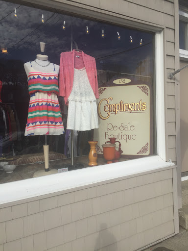 Compliments Consignment - Visual