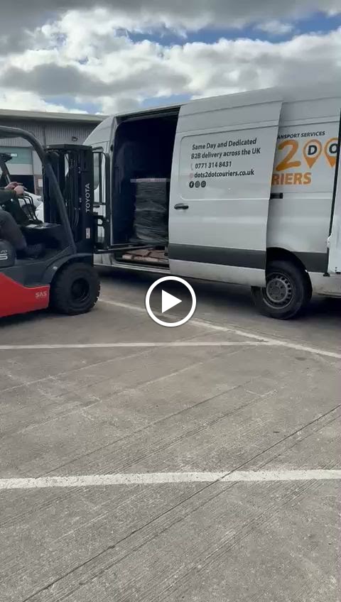 DOTS2DOT COURIERS :24/7 Same Day Courier Manchester - Business to Business Courier Service photo 3