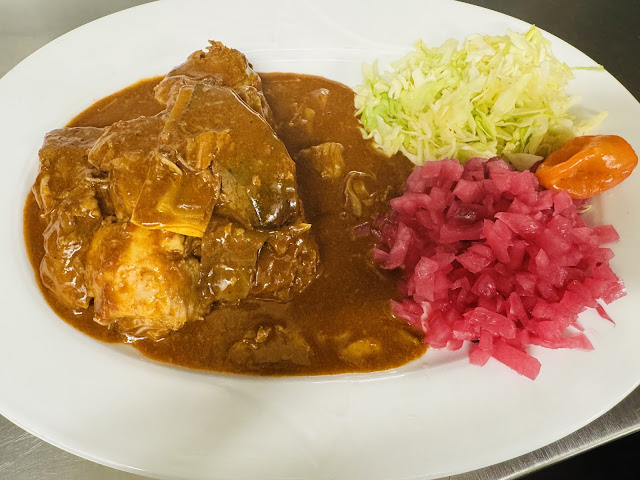 Catrachita Yucateca by null