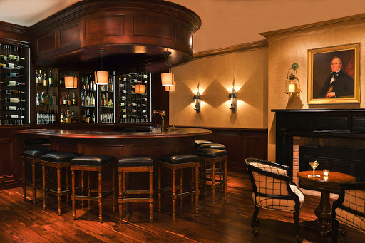 1833 Kitchen & Bar