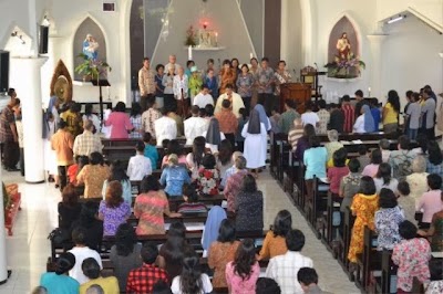 Photos of Gereja Katolik Maria Ratu Damai