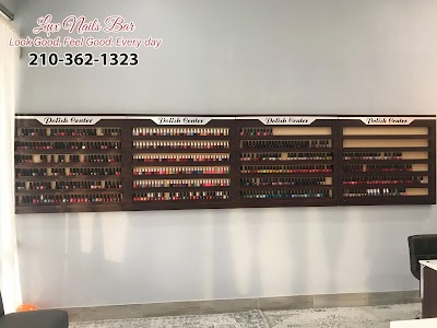 Lux Nails Bar