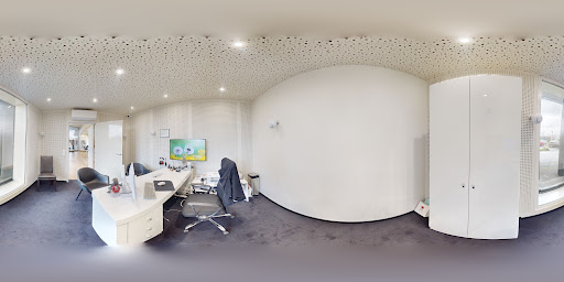 OPTICAL CENTER SARL LAUAN OPTIC