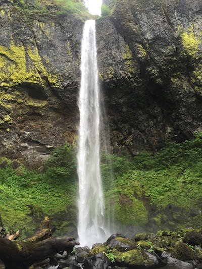 Elowah Falls Parking