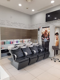 Photo n°28 de Jean Louis David - Coiffeur Lyon à Lyon (Magasin de cosmétiques)