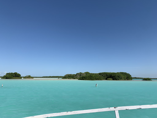 Amir AdvenTours Bacalar - Thumbnail