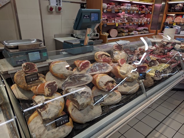 Carrefour Market - Supermarket