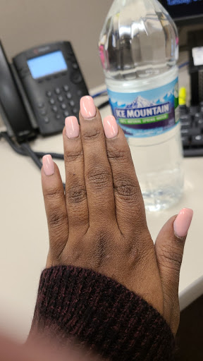 Eyvon's Nails - Thumbnail