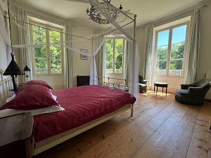 Photo n°5 de Château de la Tuilerie - Chambres d'hôtes à Martel (Chambre d'hôtes)