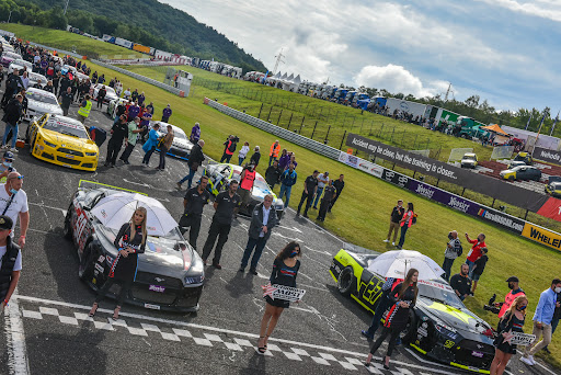 Double V Racing - Visual