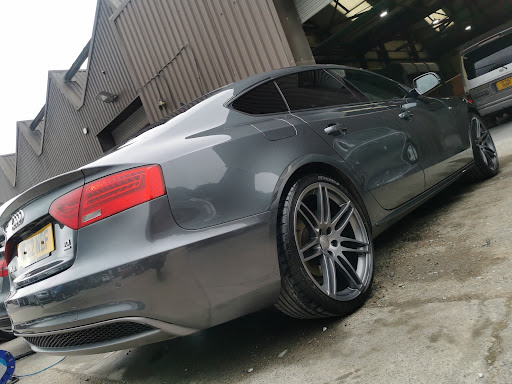 Pristine clean auto valets - Visual