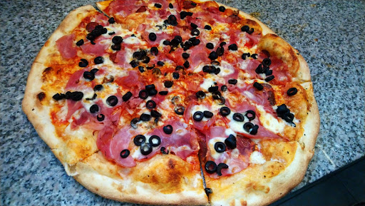 Photo 3 - Qg pizza
