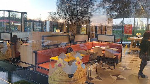 Photo 3 - Burger King