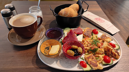 Sona's Café - Visual
