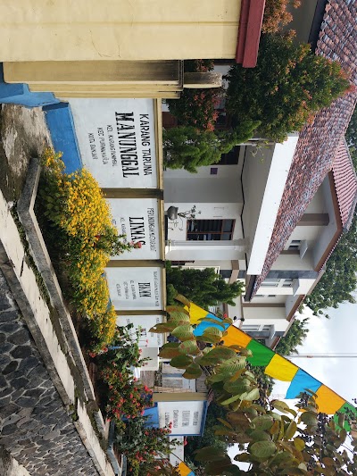 Photos of Kelurahan Karangpanimbal