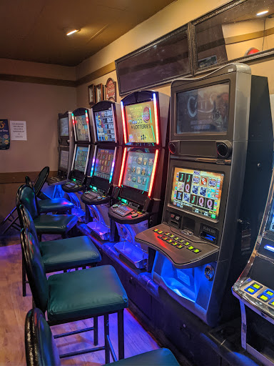 Howland Hotel Gallery - Canada