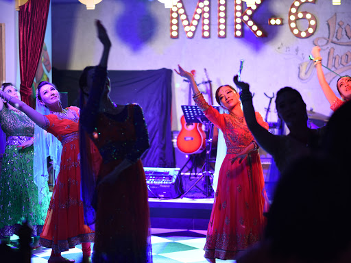 Bollywood Dance Performance at Mayur Indian Kitchen & MIK-6 live shisha bar Taipei post image